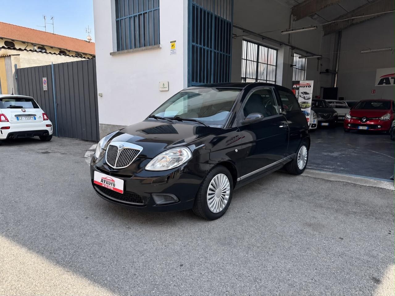 Lancia Ypsilon 1.2 Argento