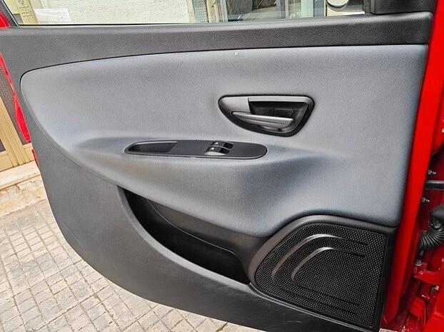 LANCIA Ypsilon 1.2 Benzina 69 cv 5 porte - 2017