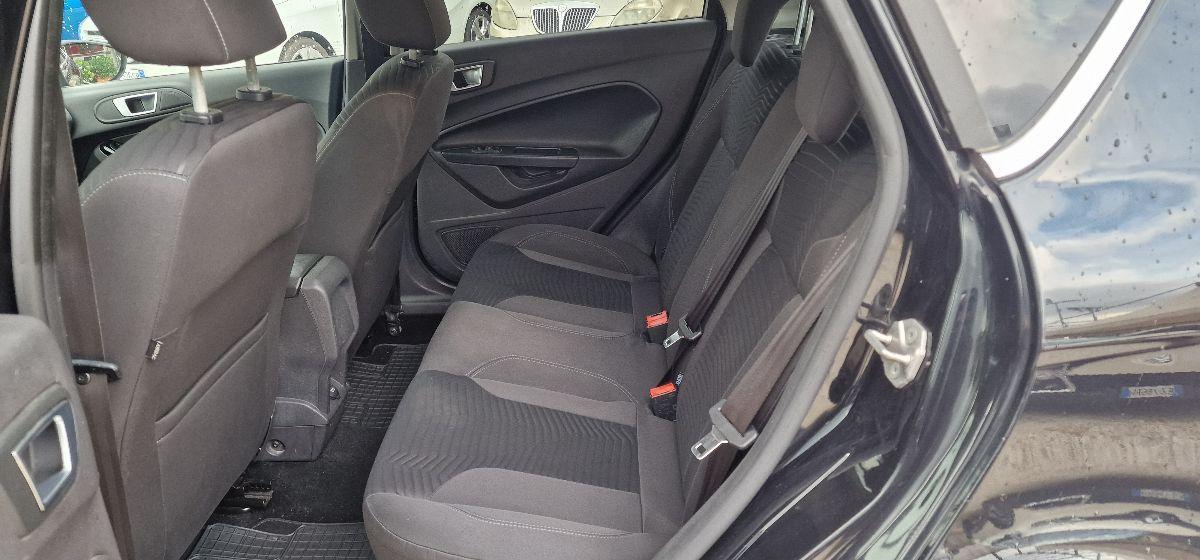 FORD Fiesta 1.5 TDCi 75CV 5p. Titanium