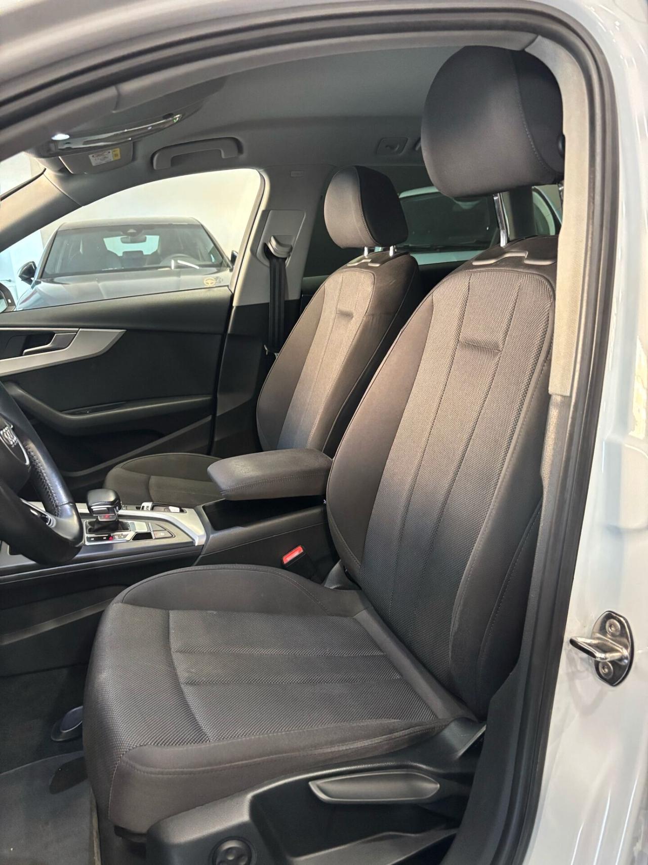 Audi A4 35 TDI/163 CV S tronic Business Advanced