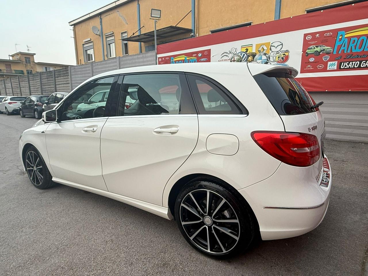 Mercedes-benz B 180 1.6 122cv Premium - 2013