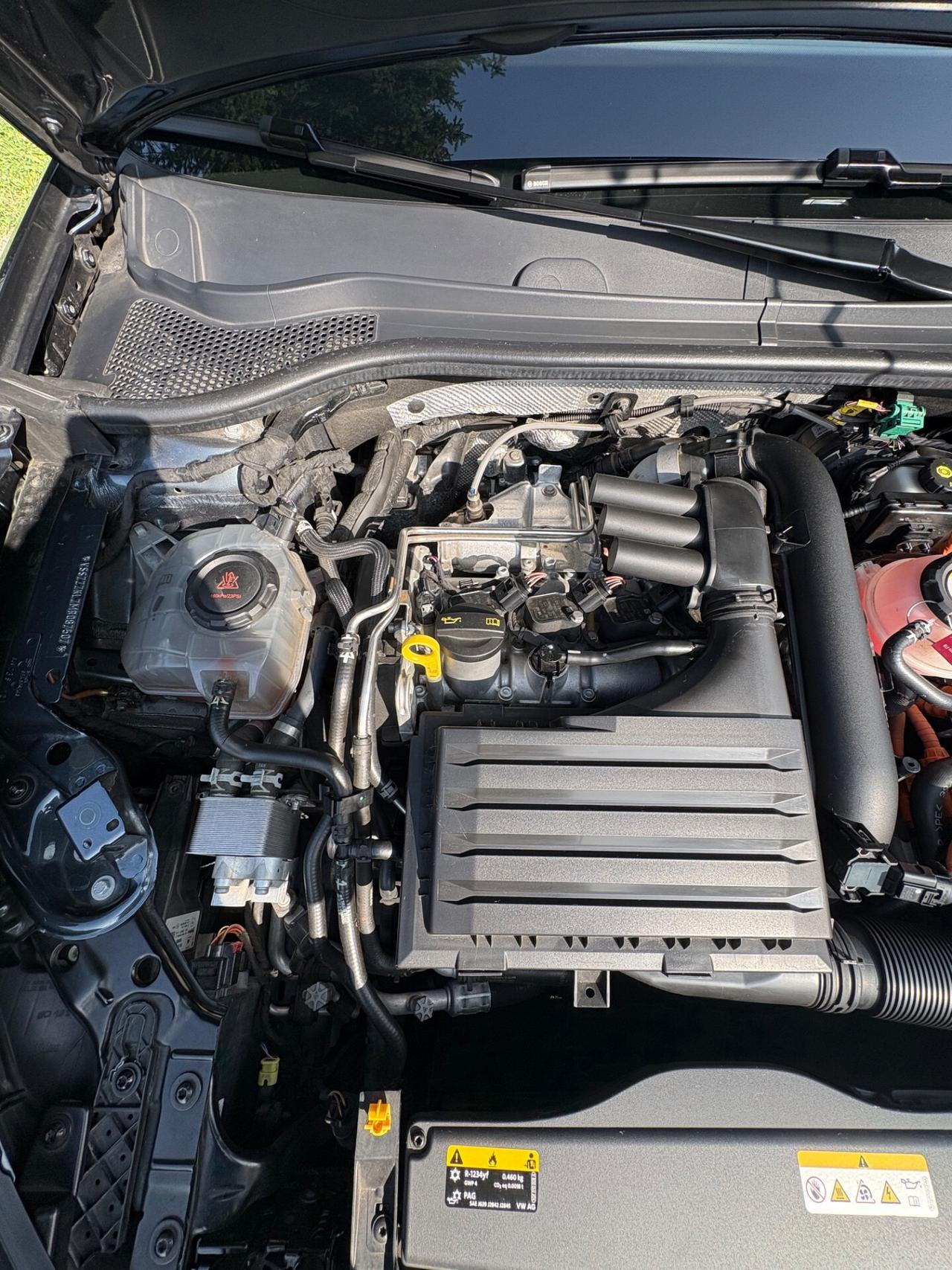 SEAT Leon FR 1.4 e-Hybrid 204 CV DSG - tettuccio panoramico apribile