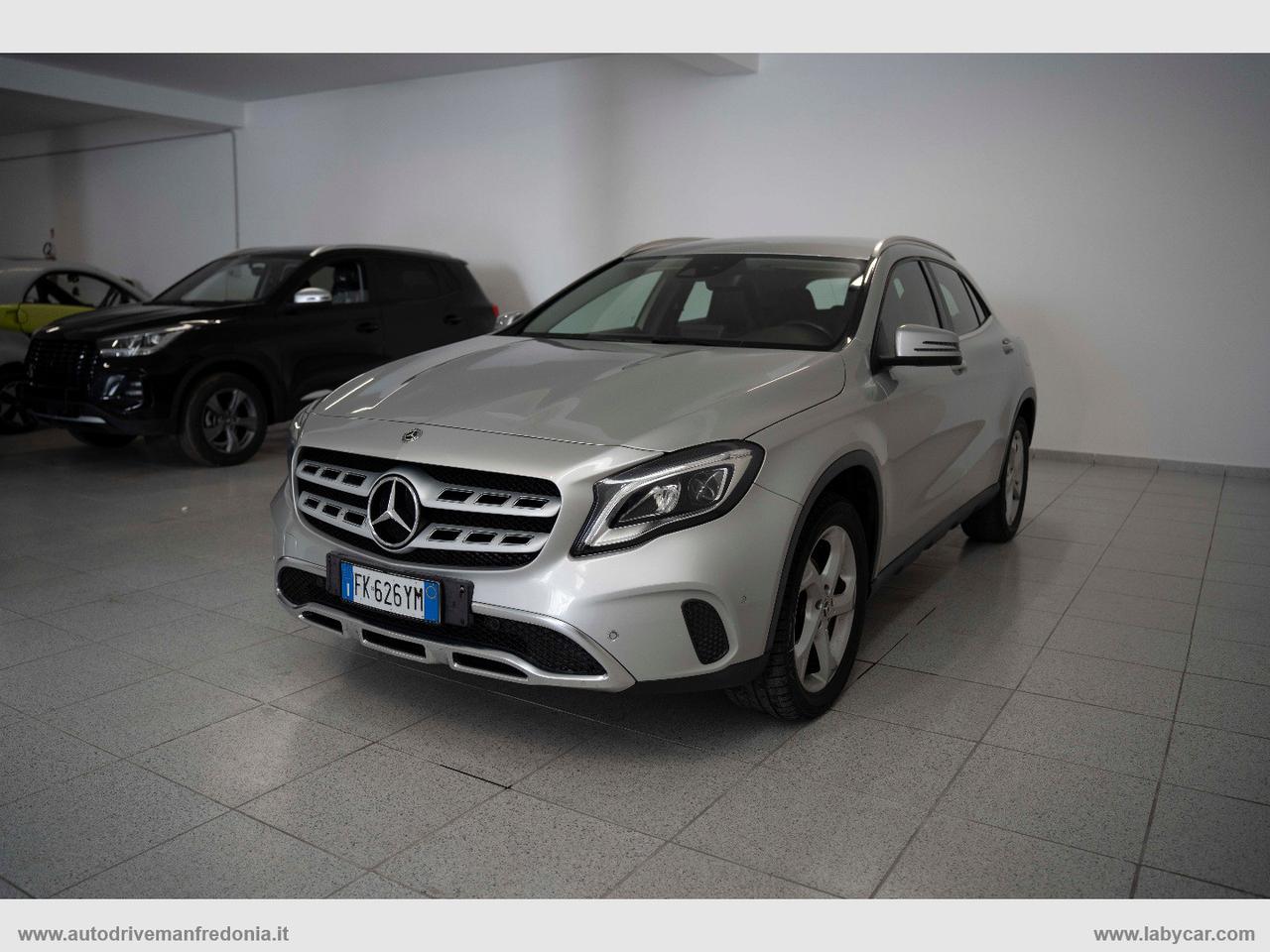 MERCEDES-BENZ GLA 220 CDI Automatic Premium