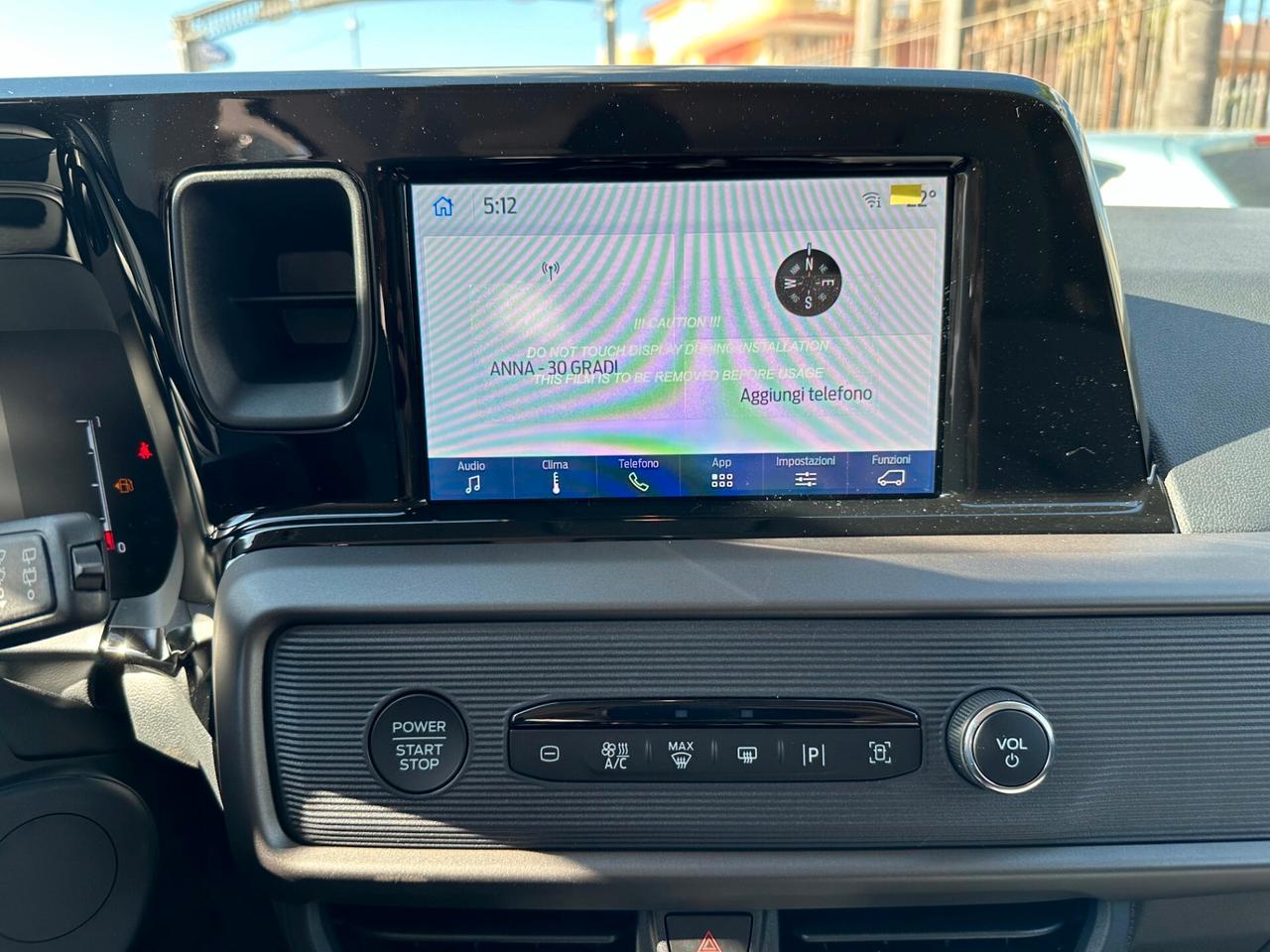 Ford Tourneo Courier 1.0 EcoBoost Titanium