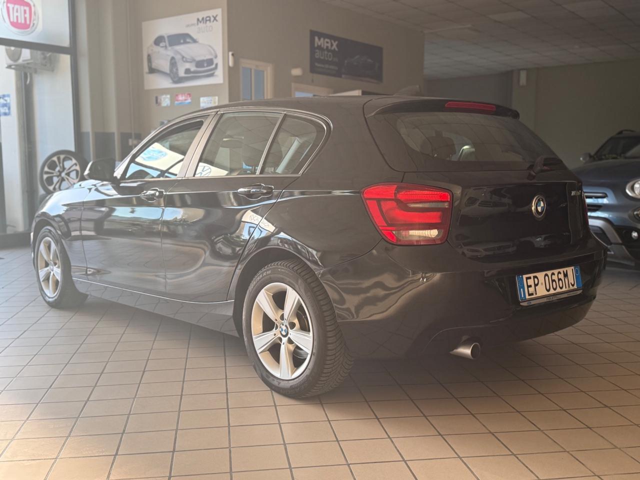 Bmw 118 118d 5p. Msport