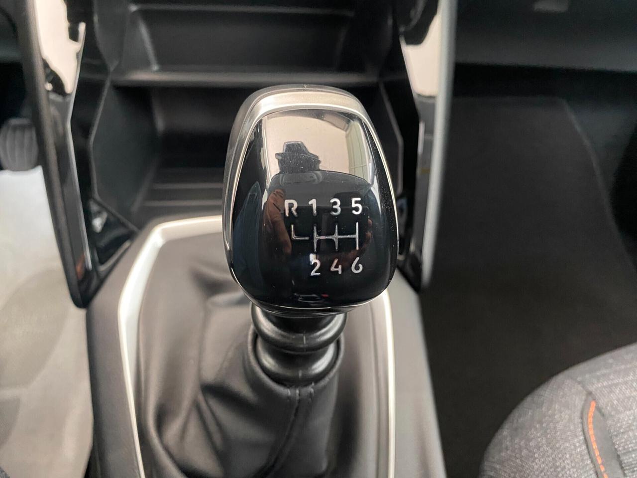 Peugeot 208 5P STYLE 100CV