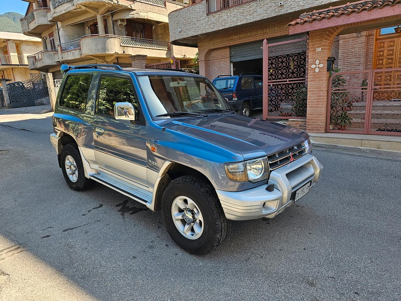 Mitsubishi Pajero 2.5 TDI Metal-top S target