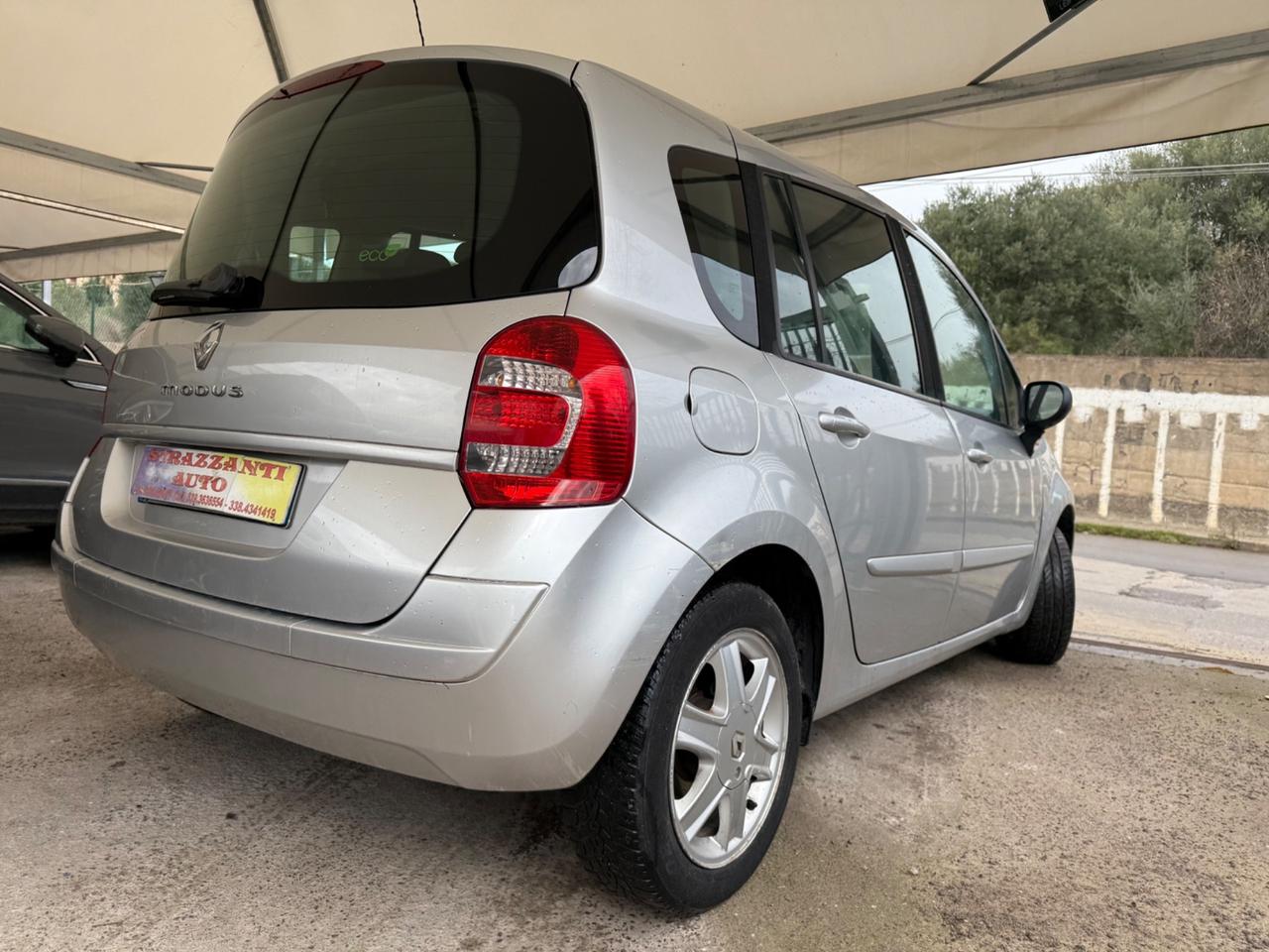 Renault Modus Grand 1.5 dCi 85CV Dynamique