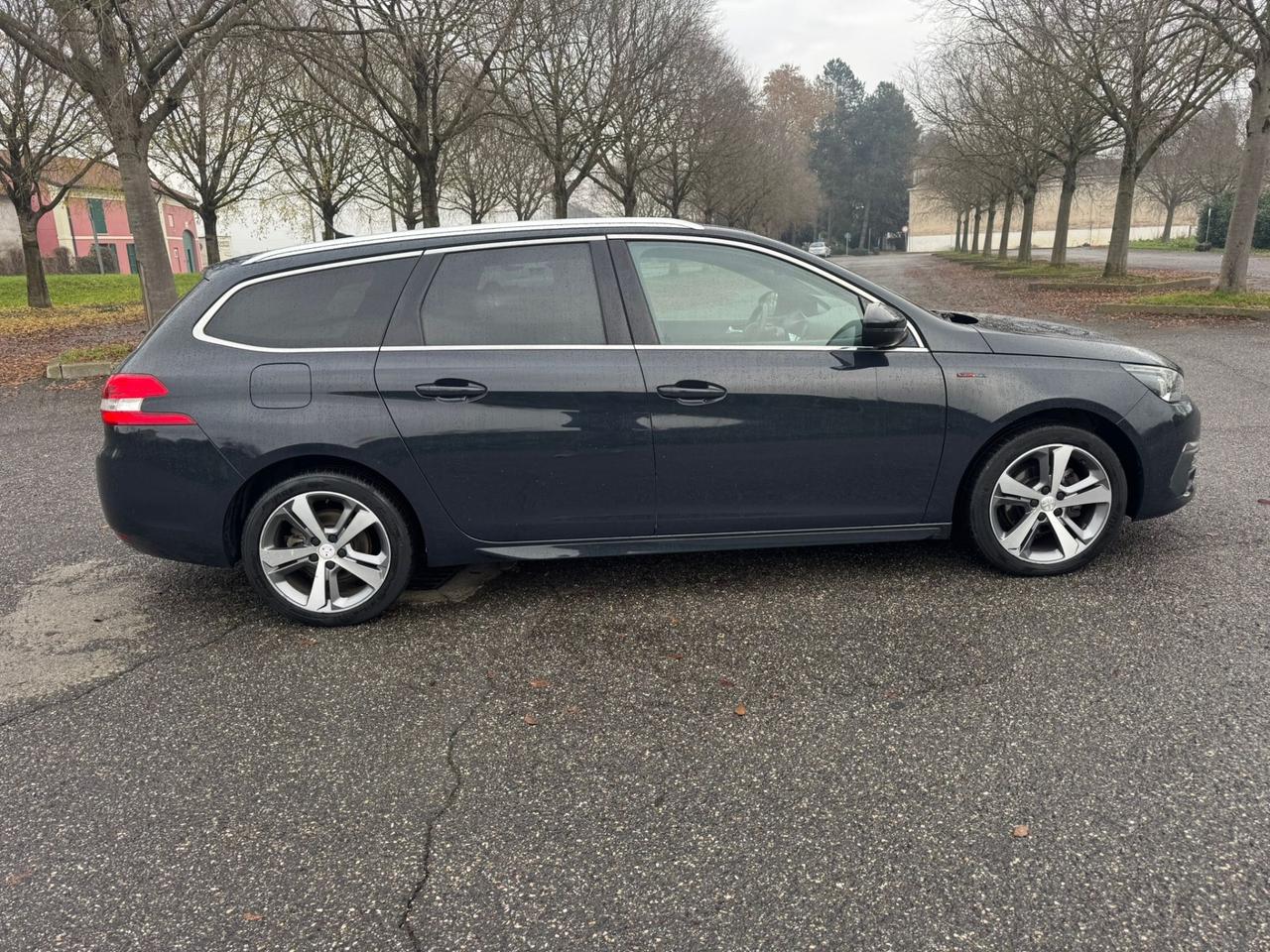 Peugeot 308 BlueHDi 130 S&S SW GT Line