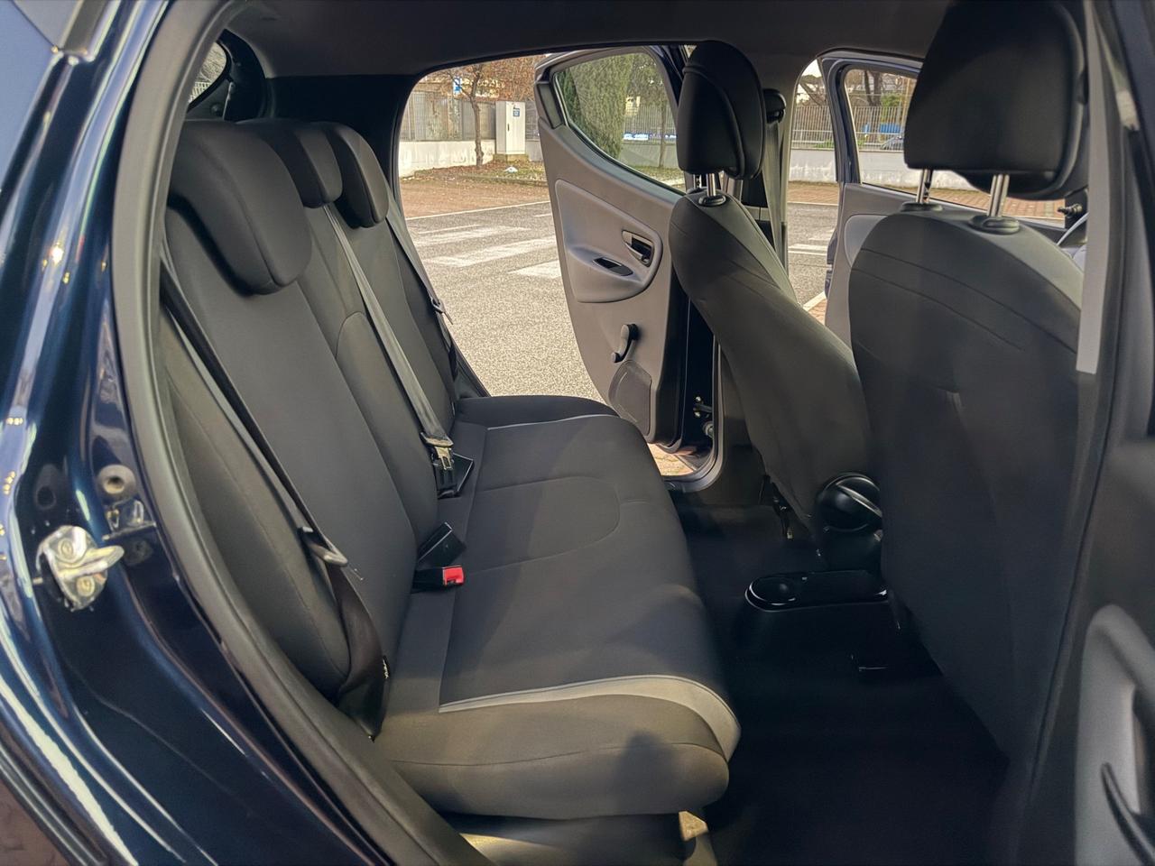 Lancia Ypsilon 1.2 GPL Ecochic Silver