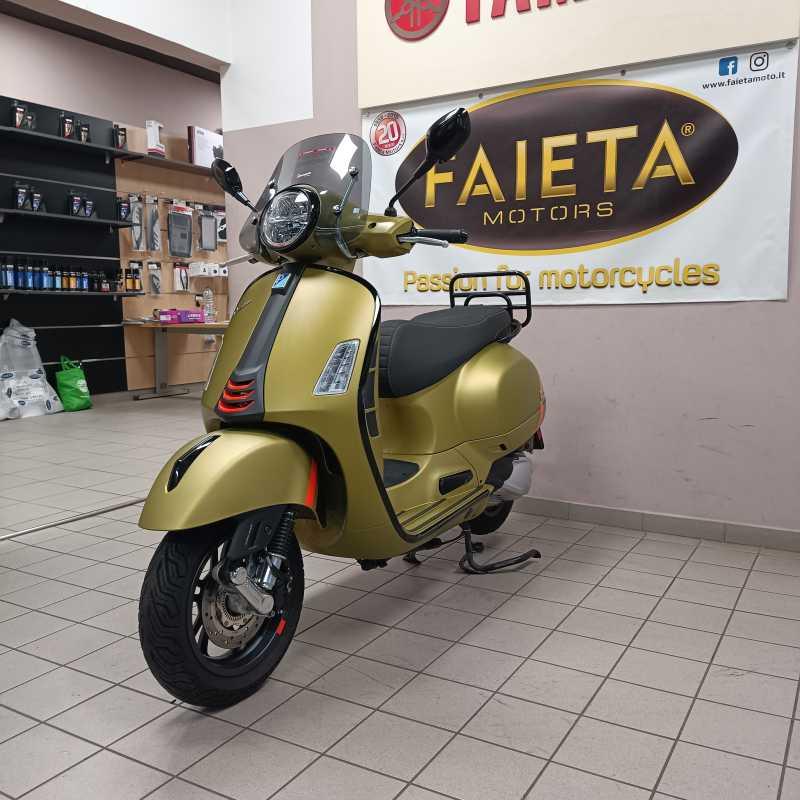 Vespa GTS 300 Super Sport - 2024
