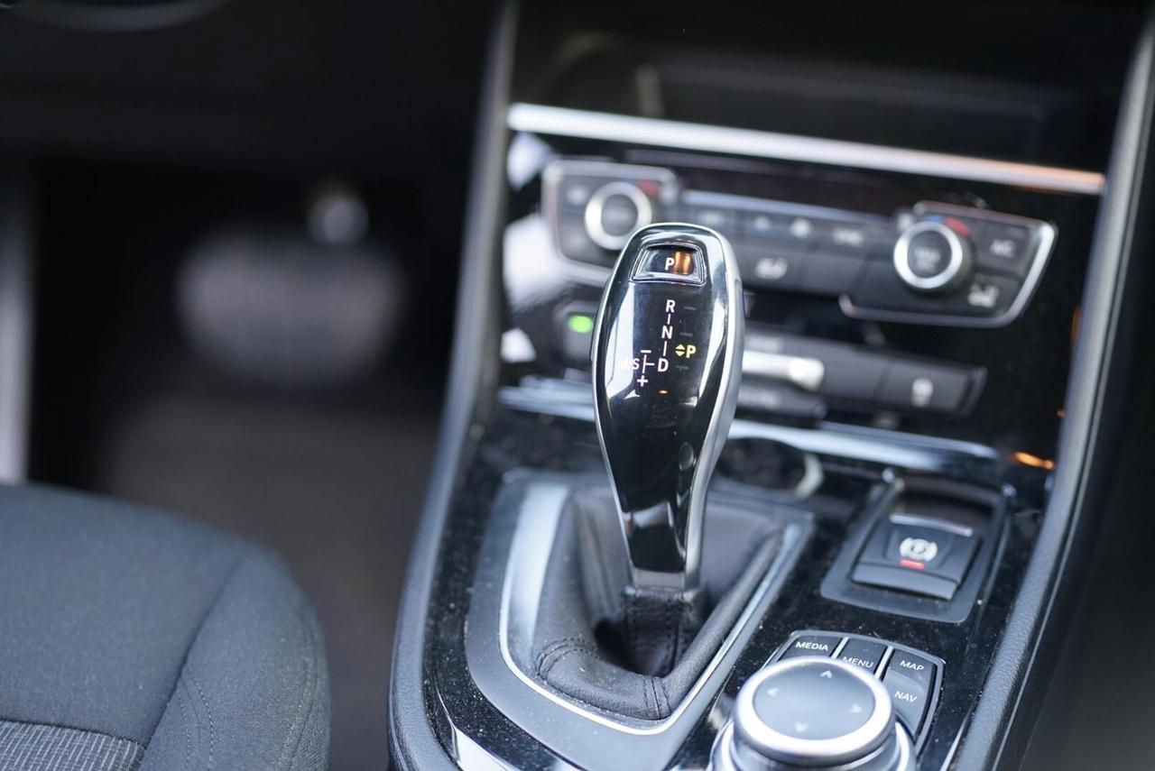 BMW 216 216d Active Tourer Luxury
