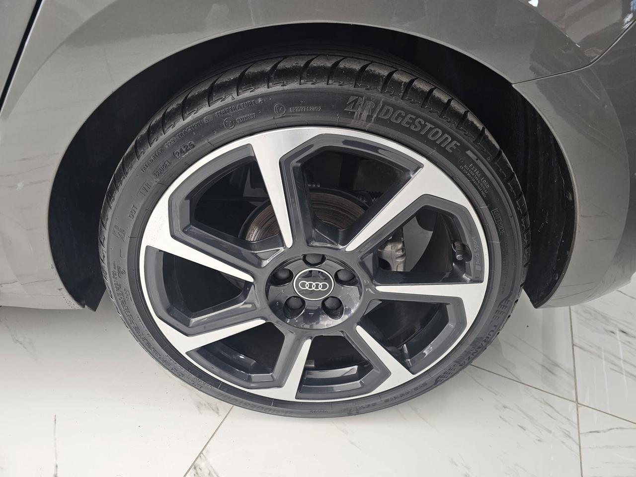 NUOVA AUDI A1 SPORTBACK S-LINE BLACK LINE 30 TFSI 116CV S-TRONIC - PACK LUCI.