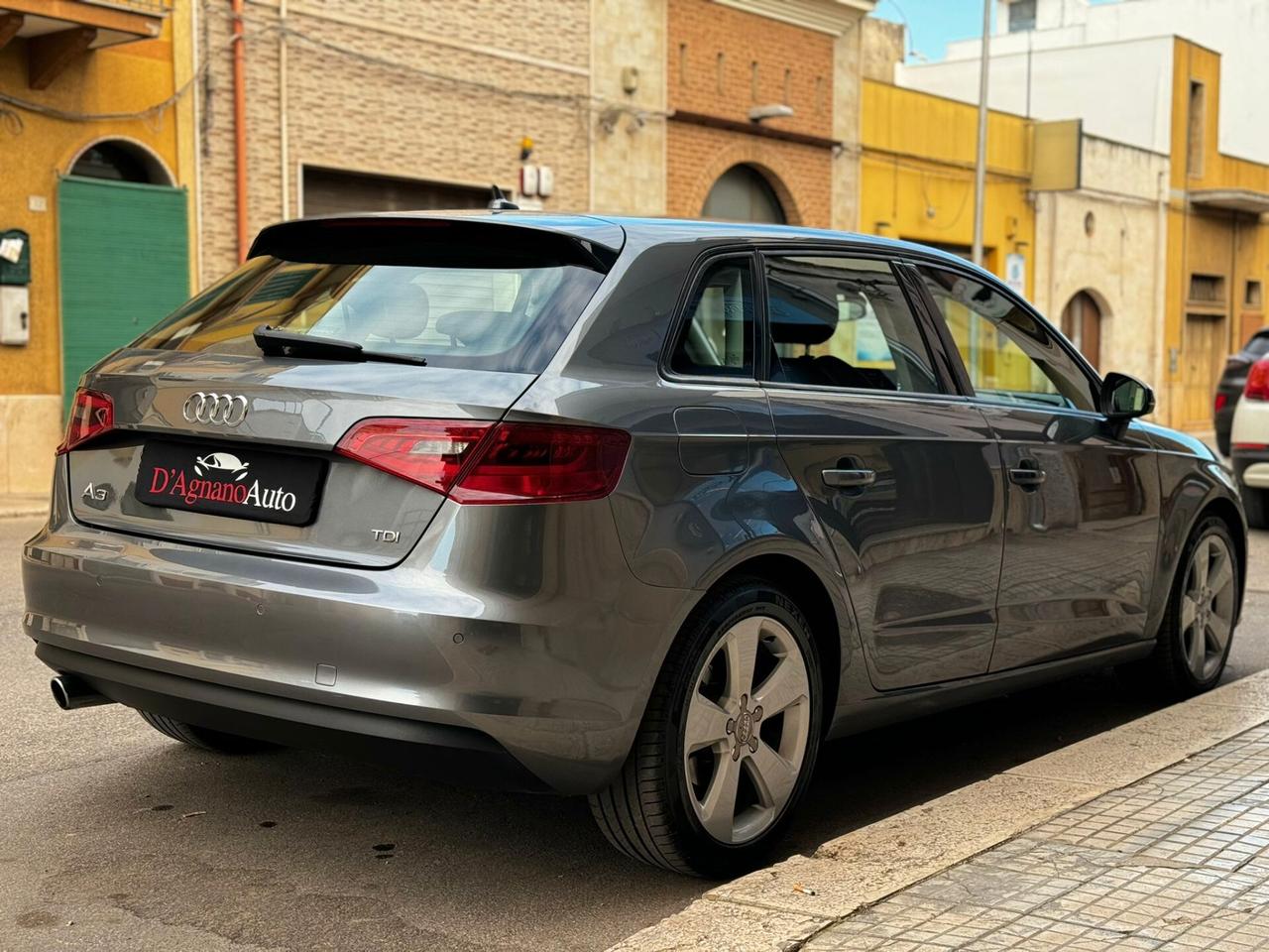 AUDI A3 1.6 105HP TDI S-TRONIC BUSINESS - 2014