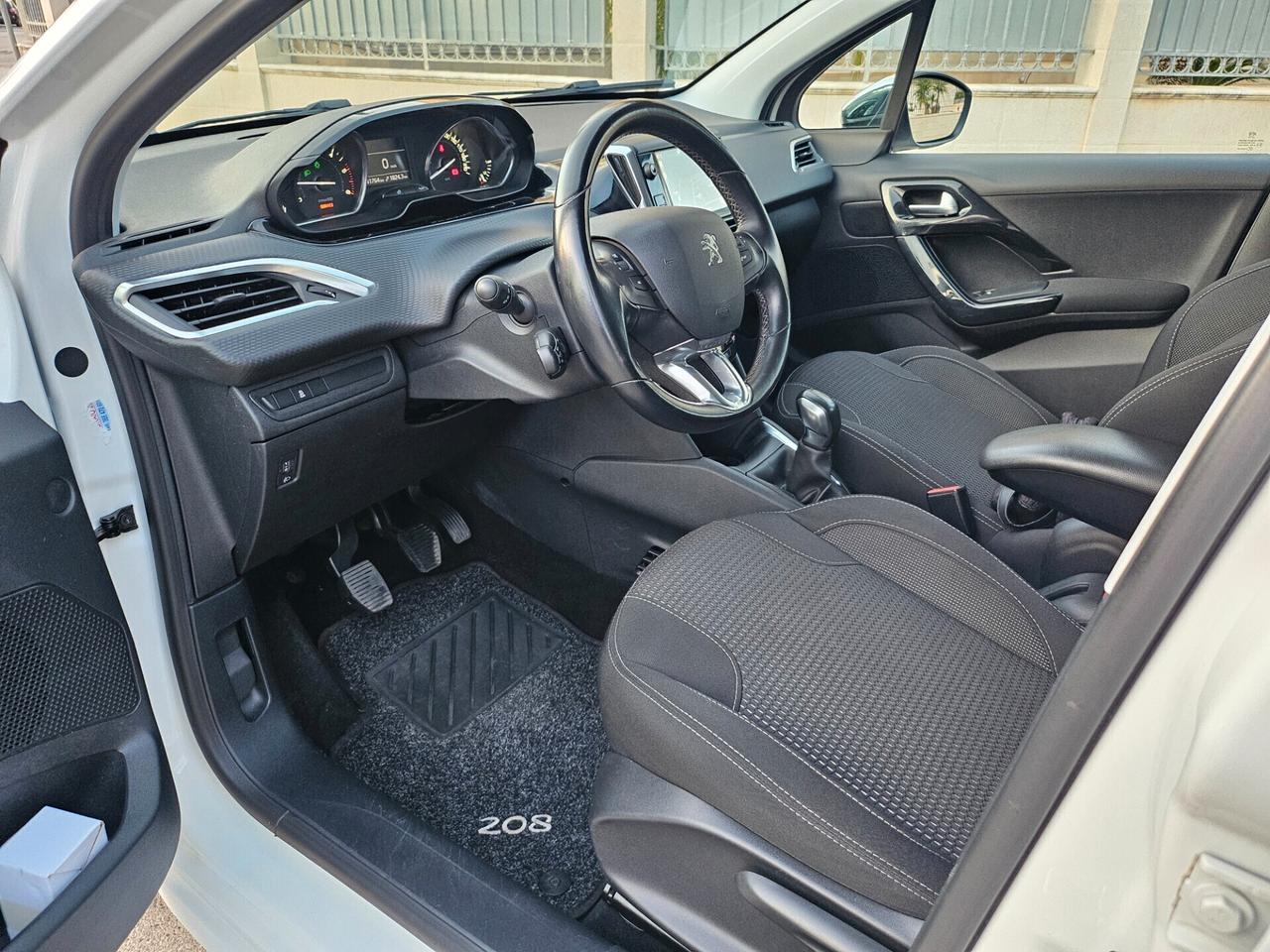 Peugeot 208 1.6 BlueHDi 100 CV Allure