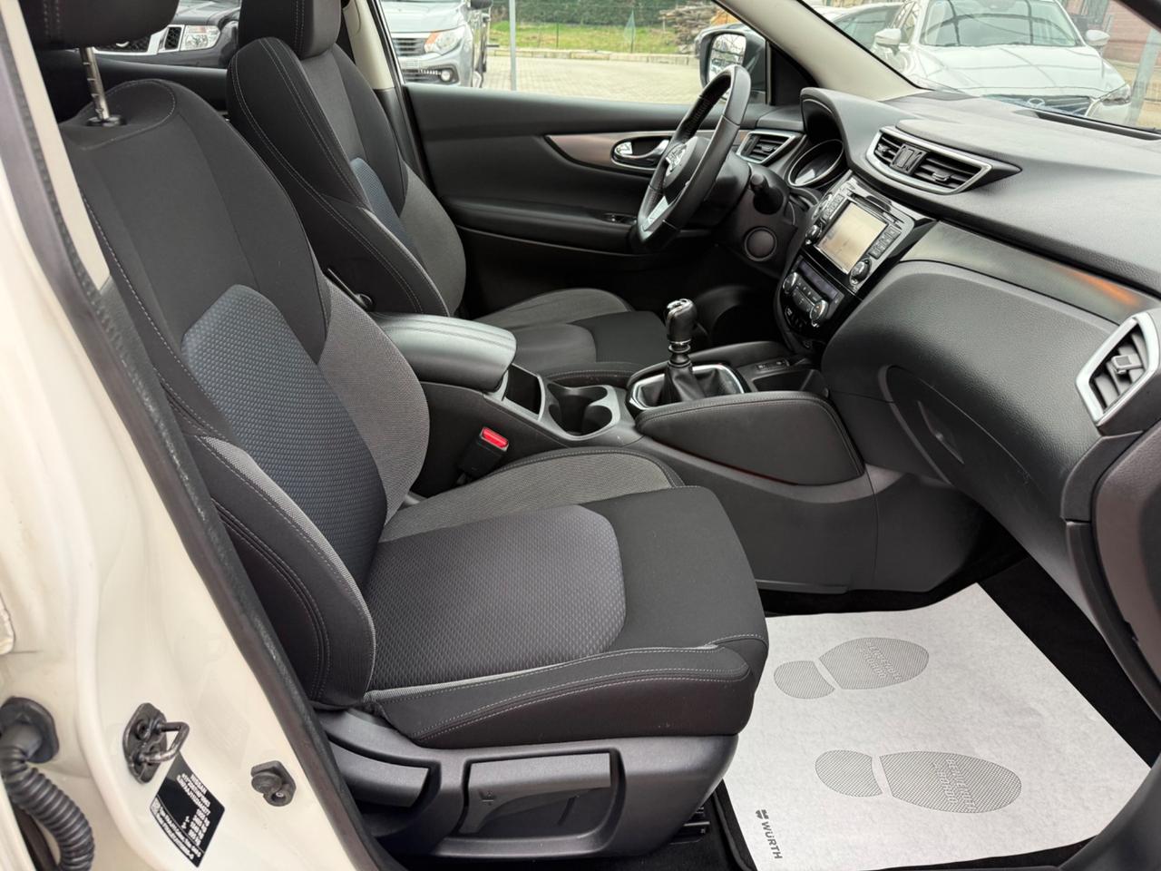 Nissan Qashqai 1.5 dCi 115 CV Tekna.BIACO PERLA