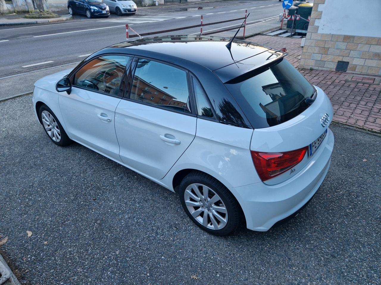 Audi A1 1.0 82CV "54.600 km" Bluetooth, Clima, Start&Stop