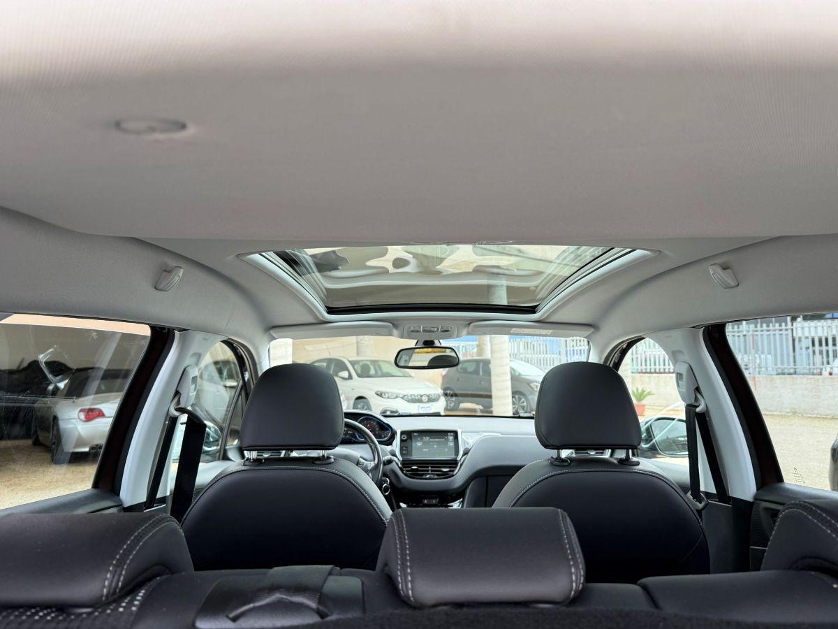 PEUGEOT - 2008 - 1.6 e-HDi 92 CV S&S Allure; Tetto Panoramico; Navigatore;