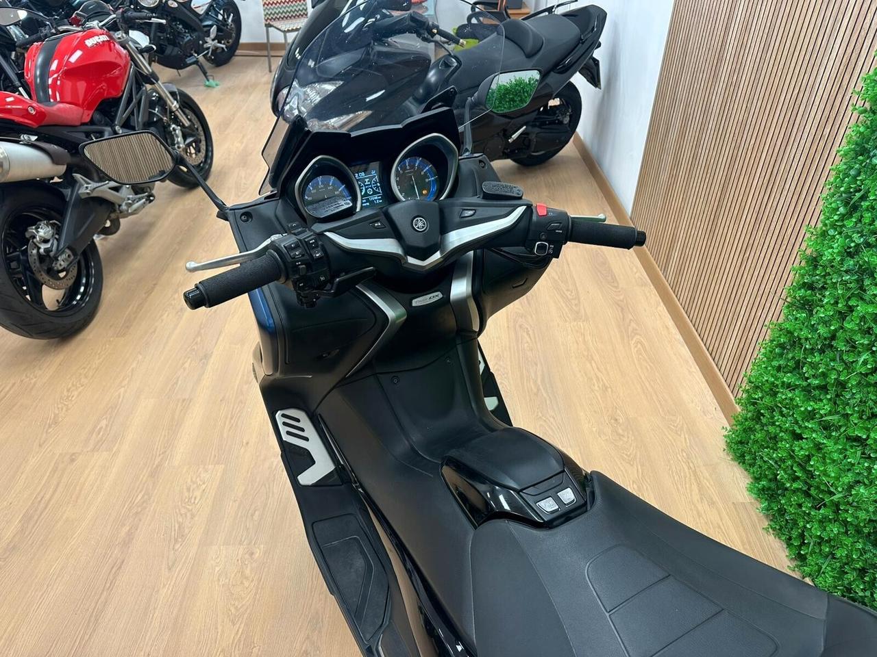 YAMAHA TMAX T MAX T-MAX 530 DX 2019 - DA 129€ AL MESE