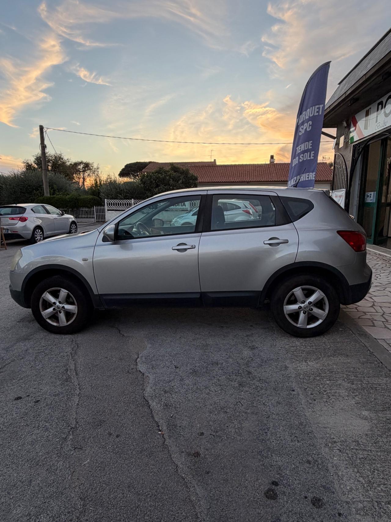 Nissan Qashqai 1.5 dCi Tekna NEOPATENTATI PRONTA CONSEGNA
