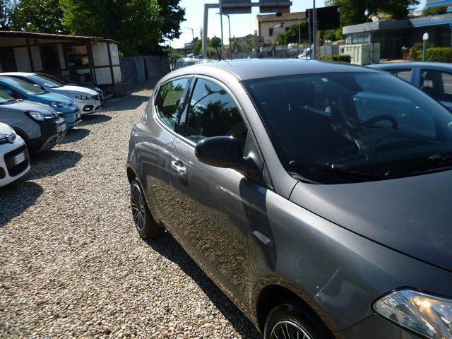 LANCIA Ypsilon 1.2 69 CV 5 porte S&S Gold