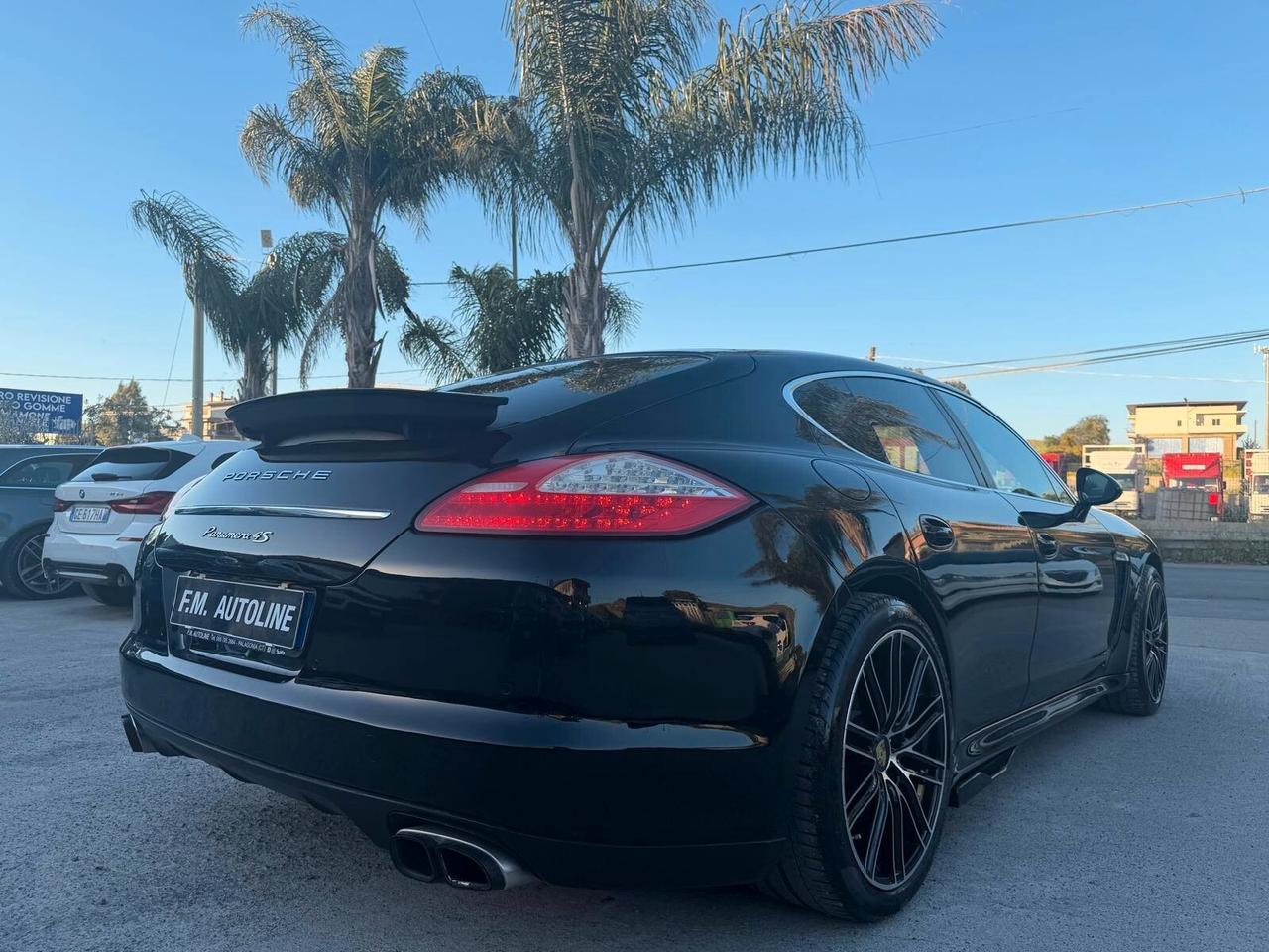 Porsche Panamera 4.8 4S PDK 2010