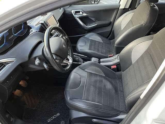 Peugeot 2008 PureTech Turbo 110 S&S Allure