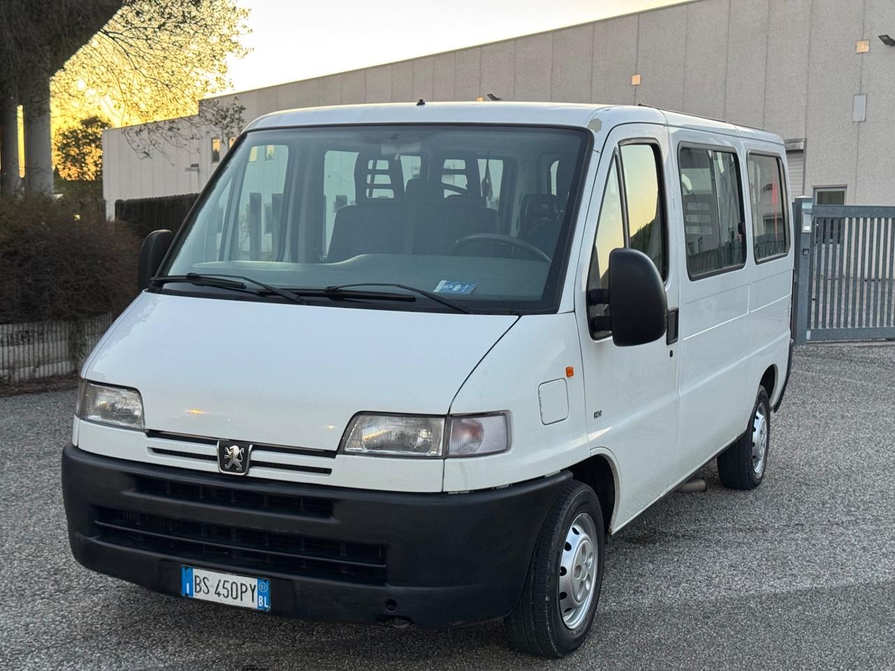 Peugeot Boxer 2.8 HDi 127cv 9 posti