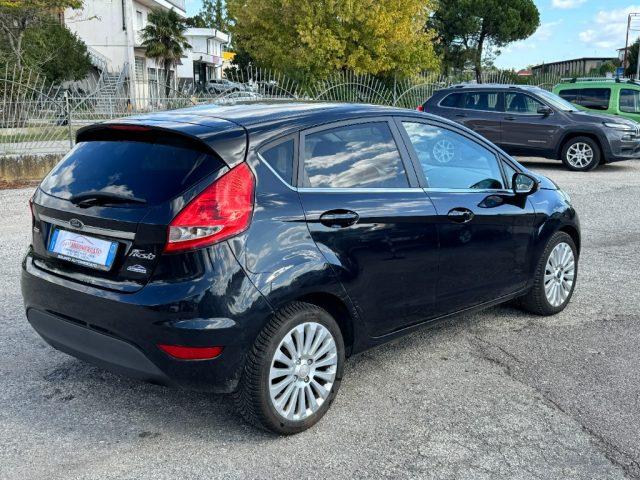 FORD Fiesta 1.4 TDCi 68CV 5 porte Titanium