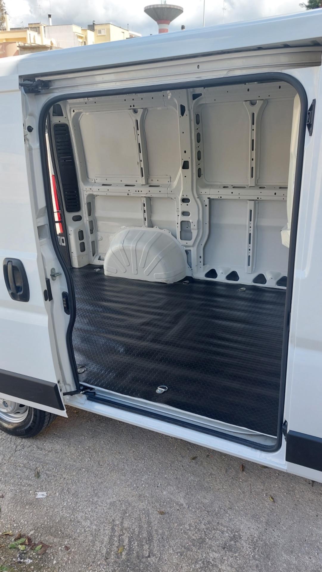 Fiat Ducato Fiat Ducato 2.3 mjt 2020 3 posti