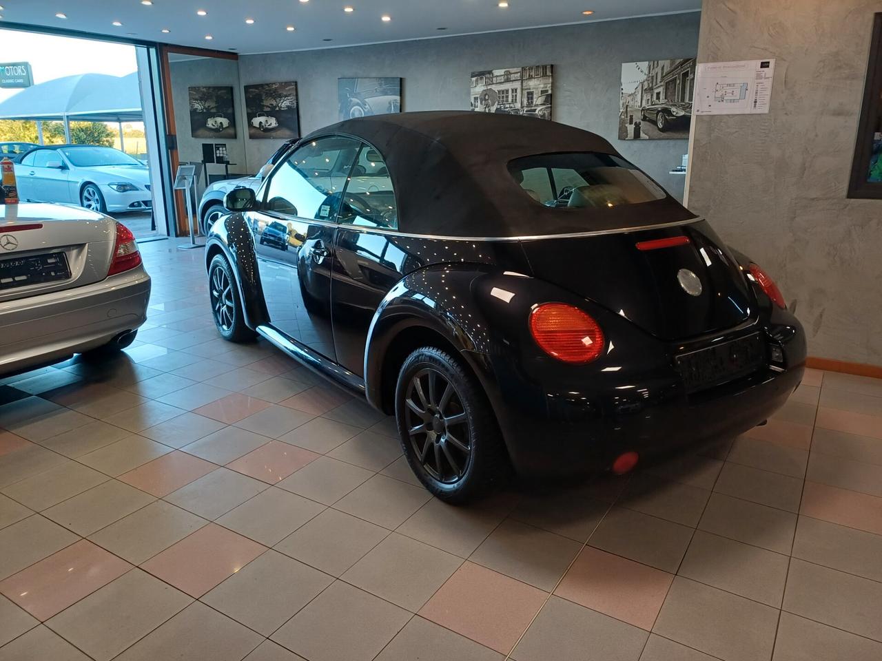 Volkswagen New Beetle 2.0 Cabrio