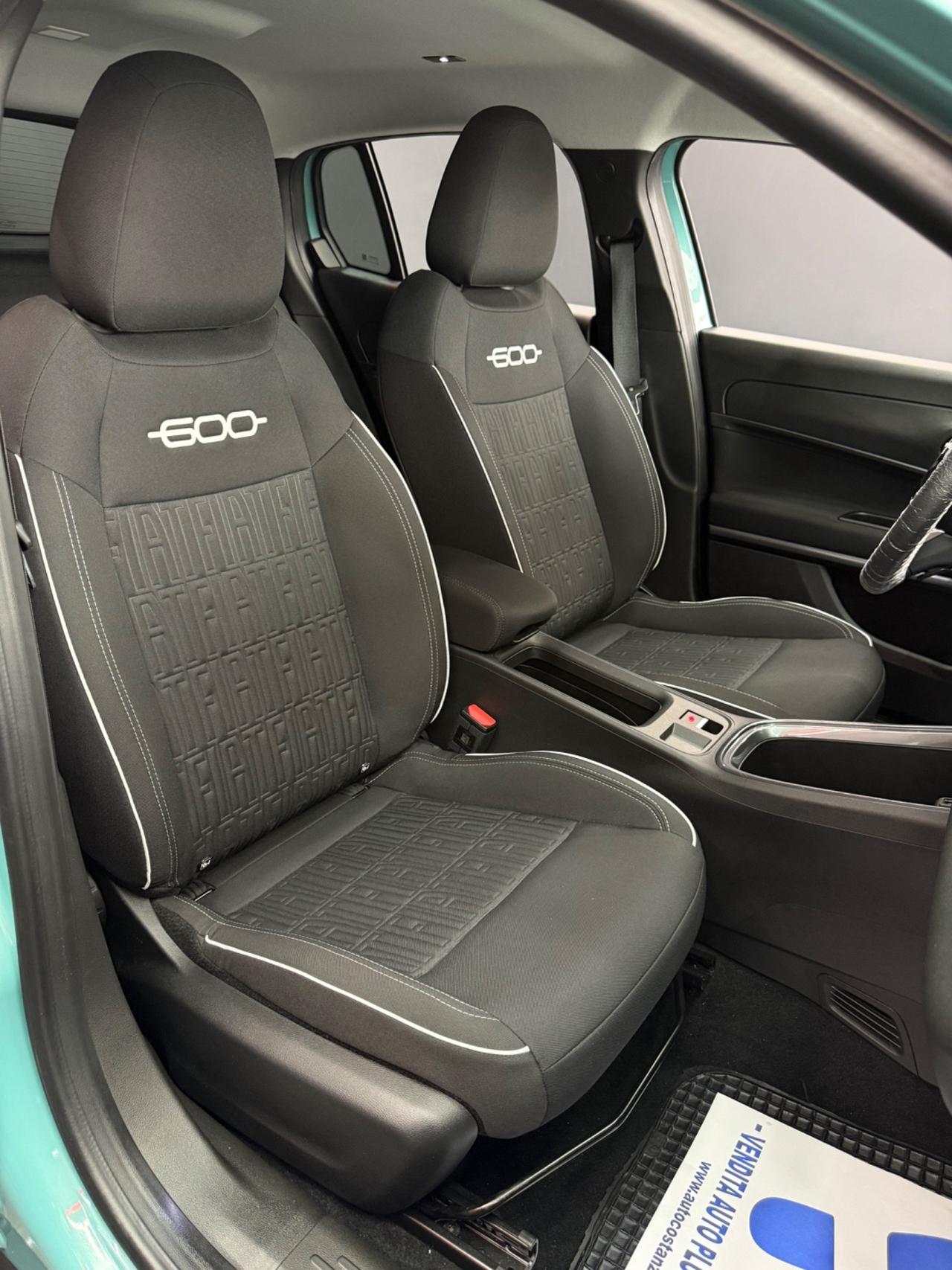 Fiat 600 1.2 Hybrid 145 CV DCT MHEV La Prima