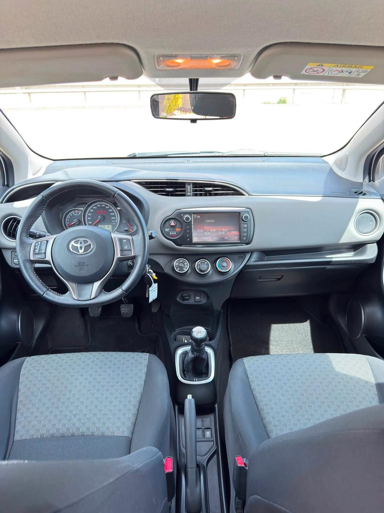 Toyota Yaris 1.0 5 porte Lounge