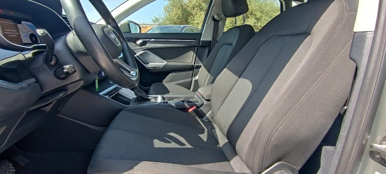Audi Q3 35 TDI S tronic Business