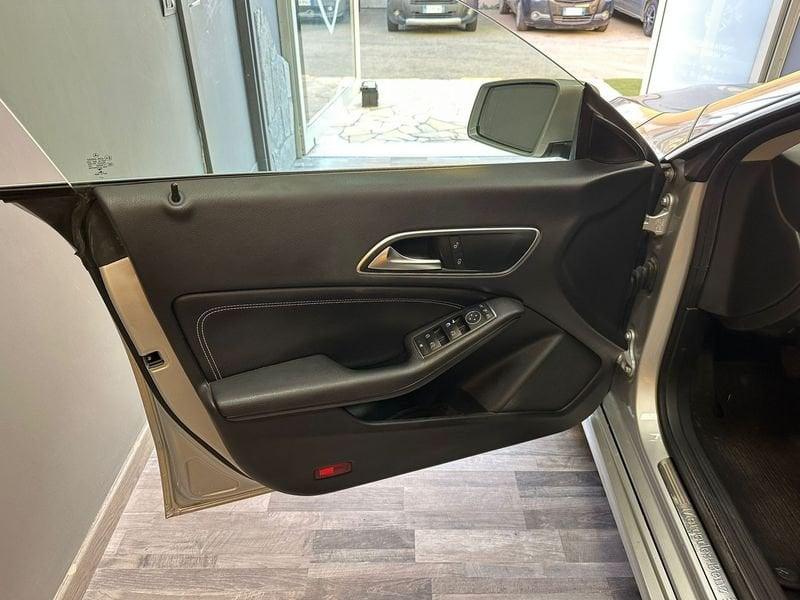 Mercedes-Benz CLA CLA 180 d S.W. Automatic Premium Dark Night