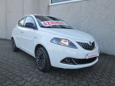 Lancia Ypsilon 1.0 firefly hybrid Gold Neopatentati