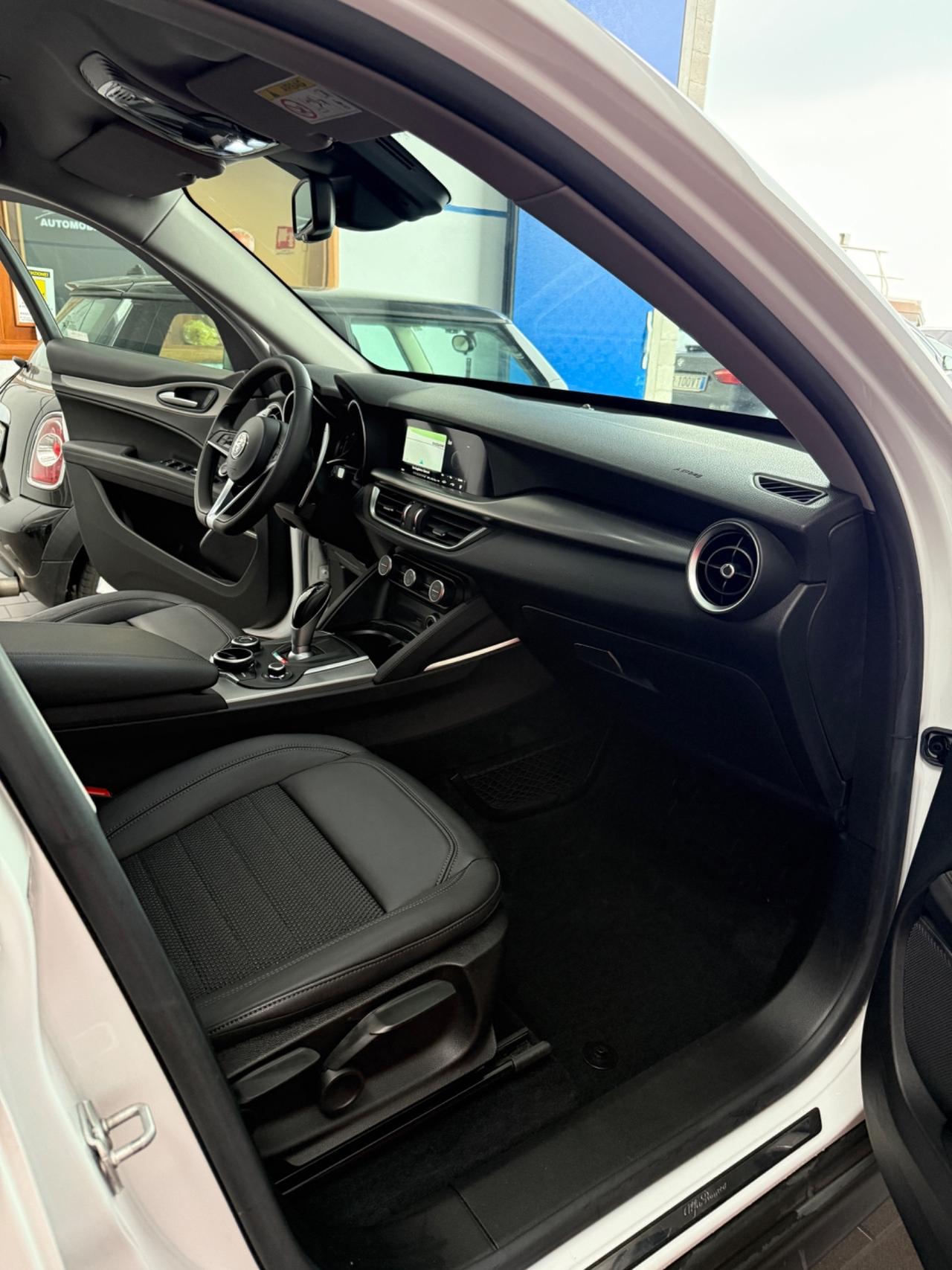 Alfa Romeo Stelvio 2.2 Turbodiesel 210 CV AT8 Q4 Executive