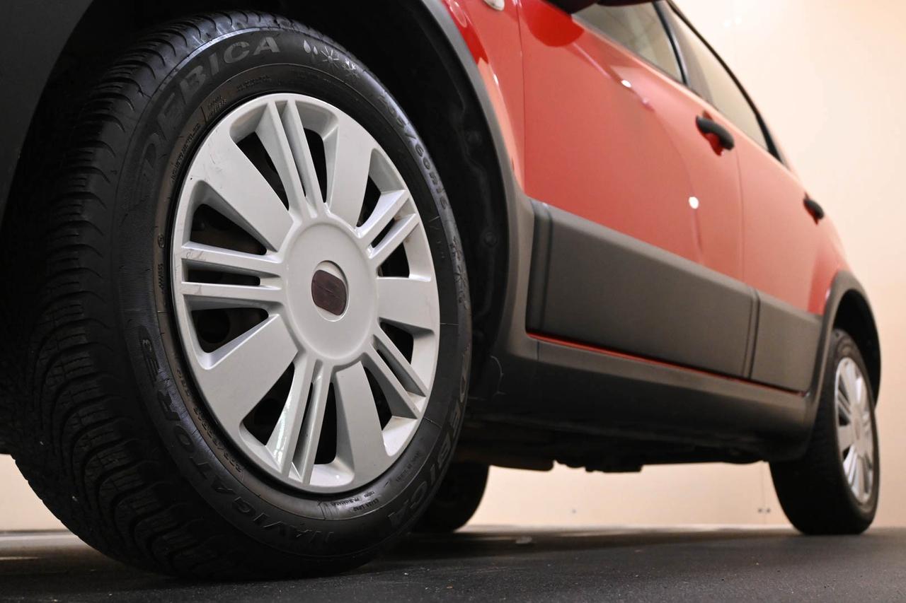 FIAT Sedici 1.6 16V 4x4 Dynamic