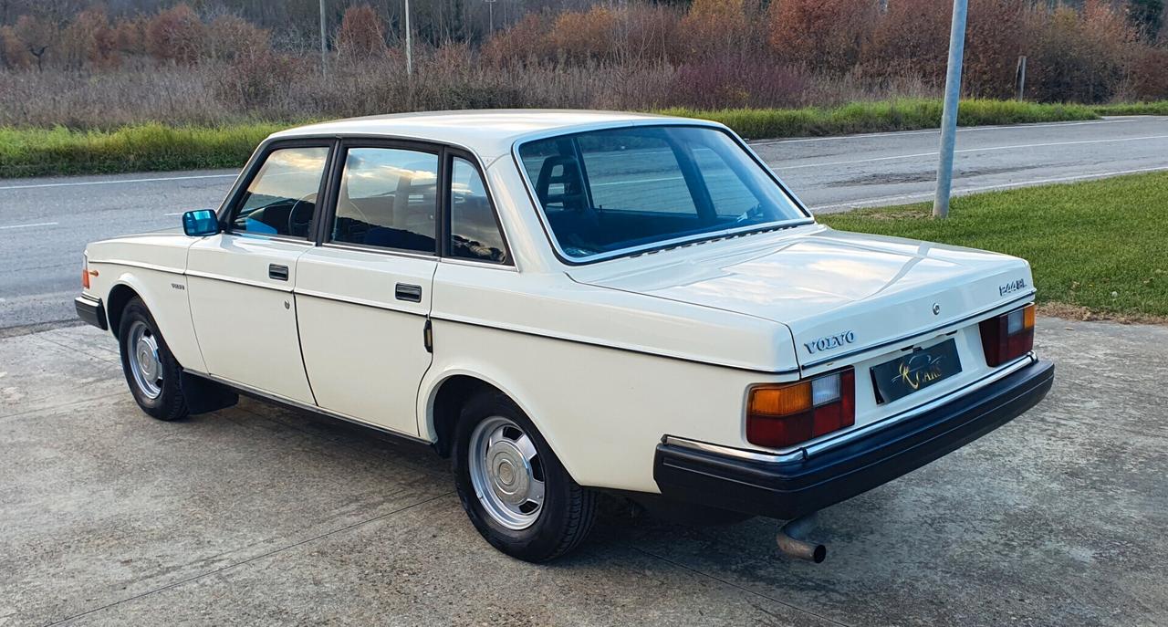 Volvo 244 GL (STUPENDA)