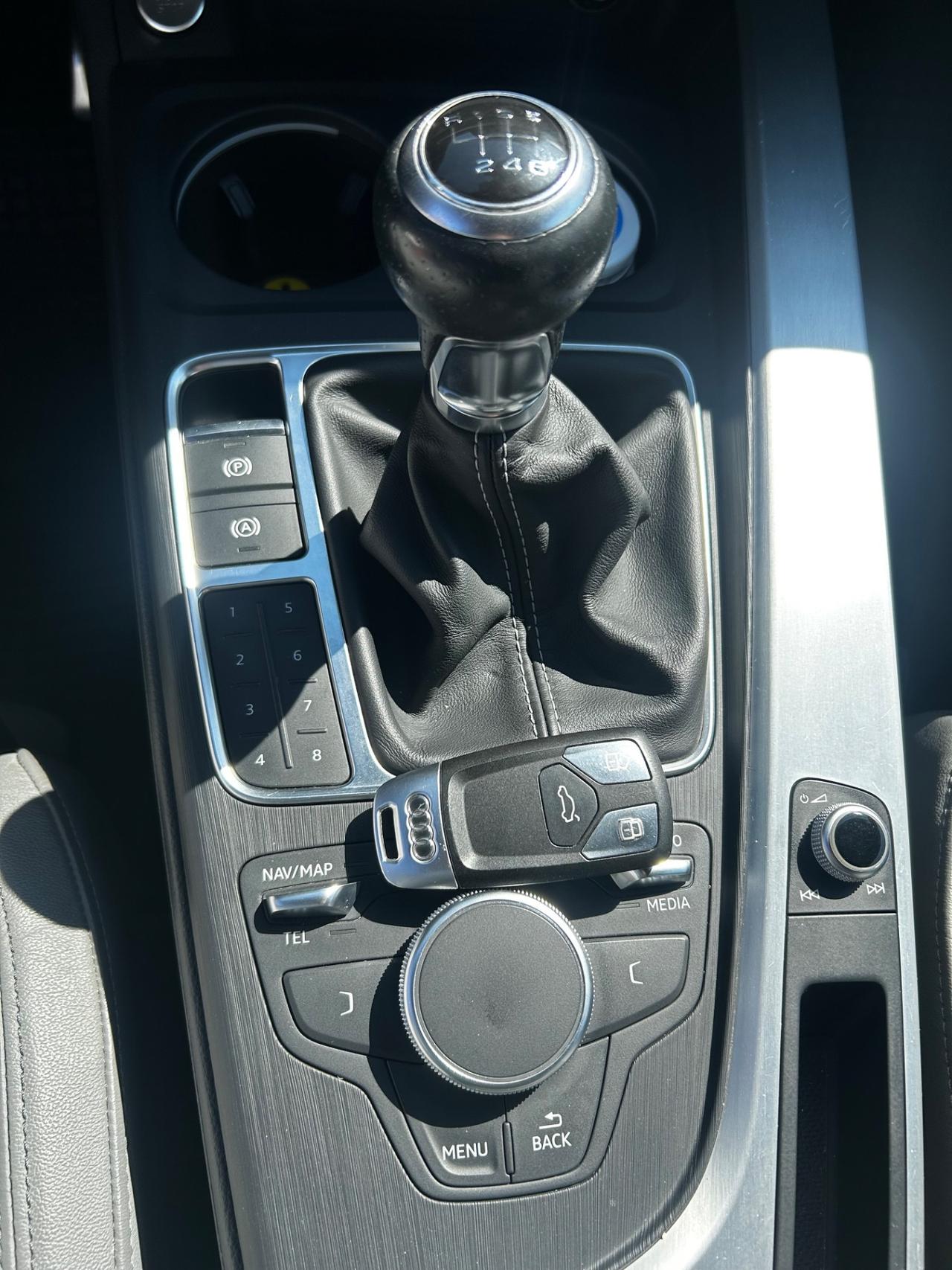 Audi A4 2.0 TDI clean diesel multitronic Business Plus