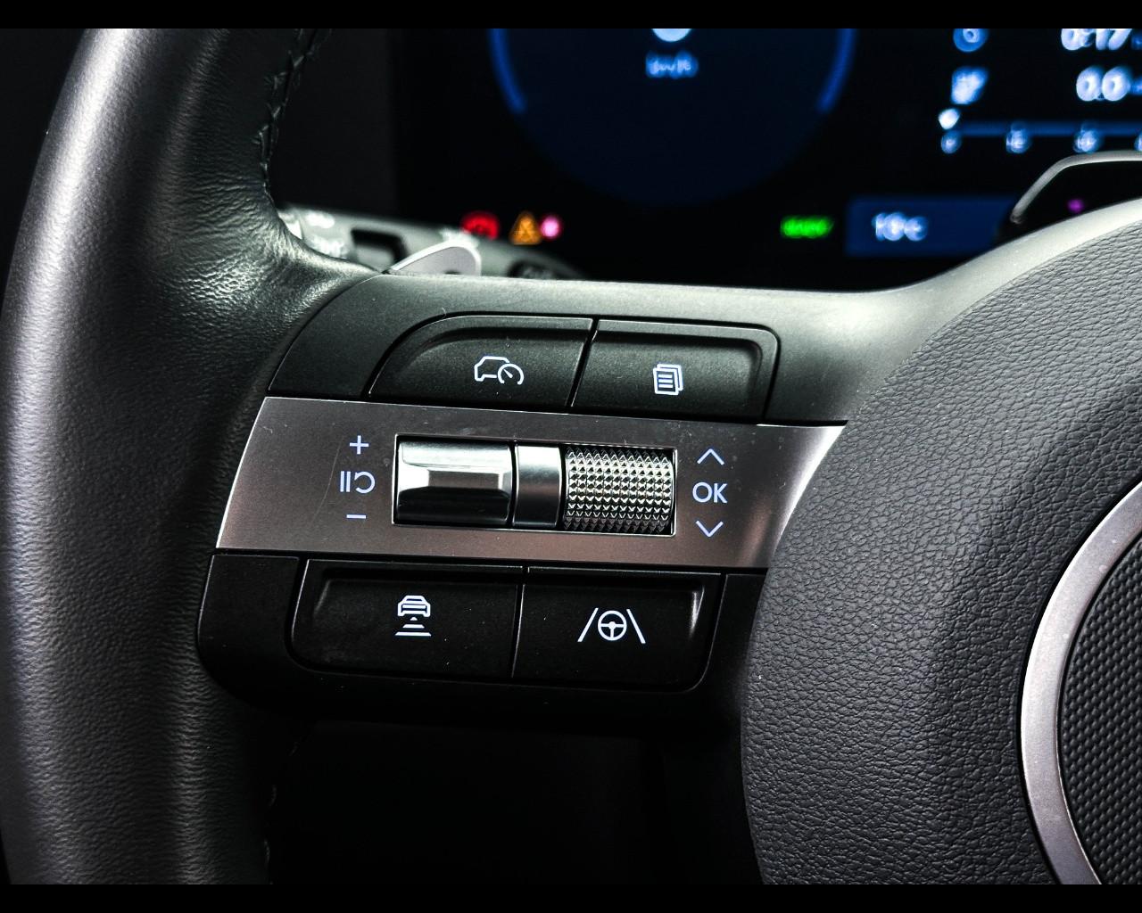 HYUNDAI Kona 2ªs. (2023-->) - Kona EV 64.8 KWh Exclusive