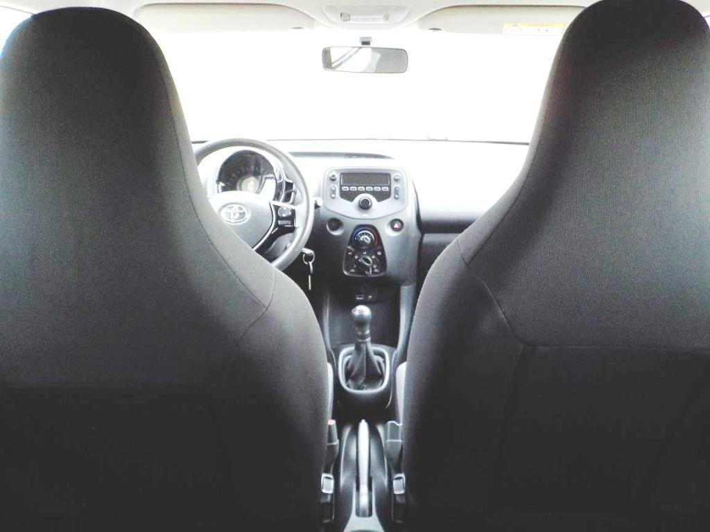 Toyota Aygo Connect 1.0 VVT-i 72 CV 5 porte x-play