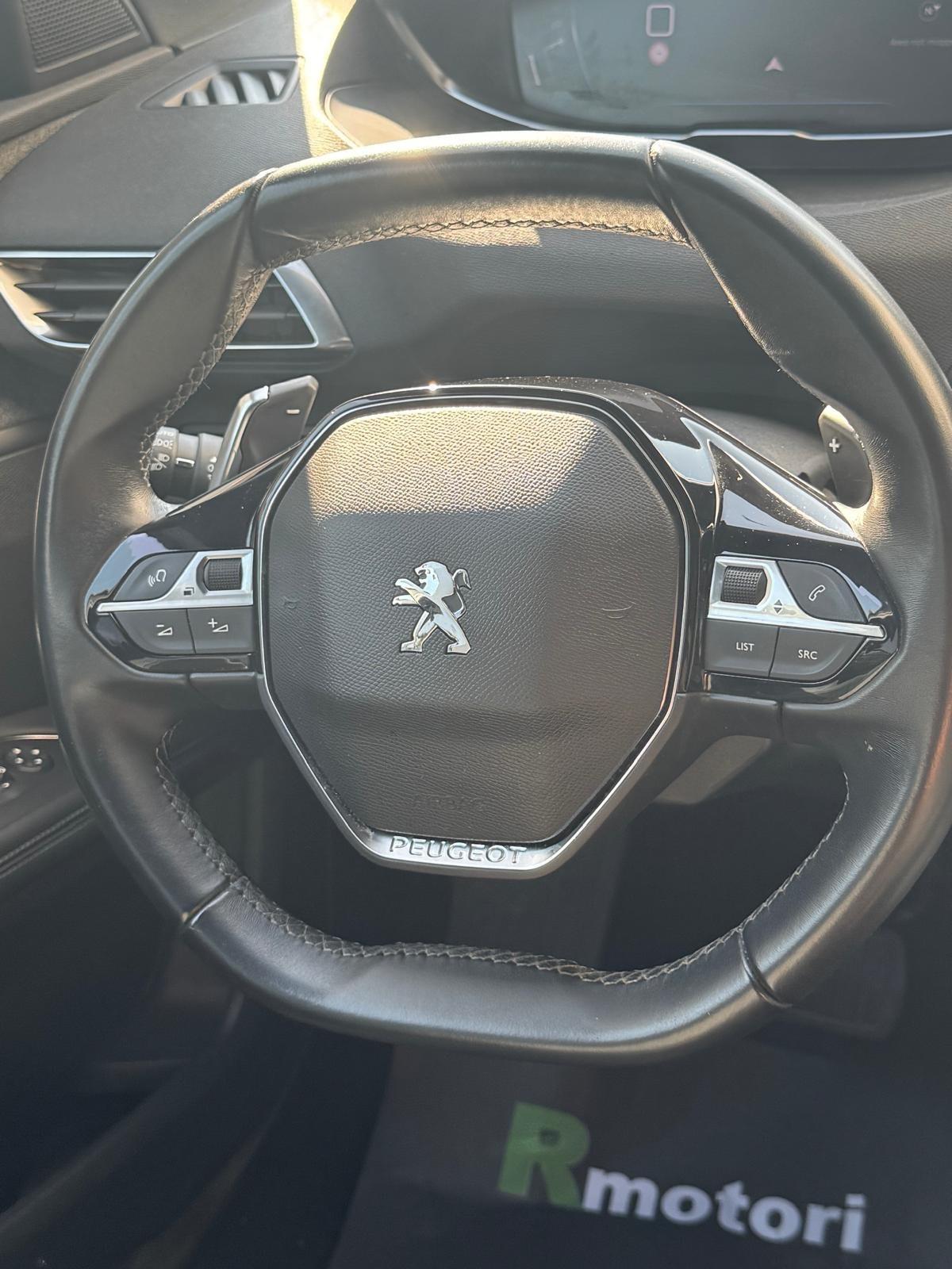 Peugeot 3008 BlueHDi 130 S&S EAT8 Allure
