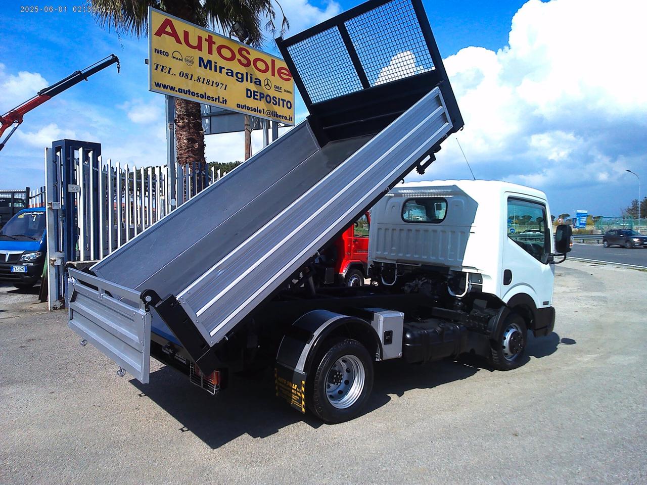 Nissan Cabstar NT 400 3000 130CV EURO 6 RIBALTABILE TRIL 139000KM