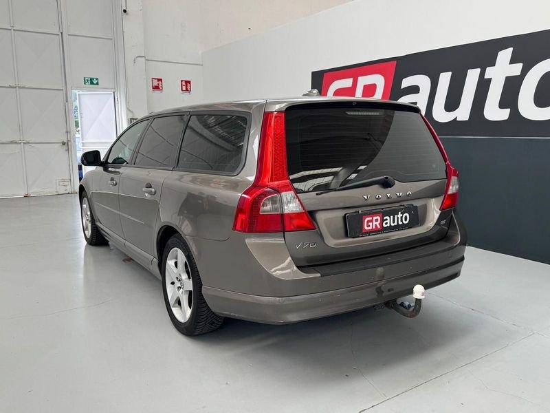 Volvo V70 V70 2.4 d5 Summum 185cv