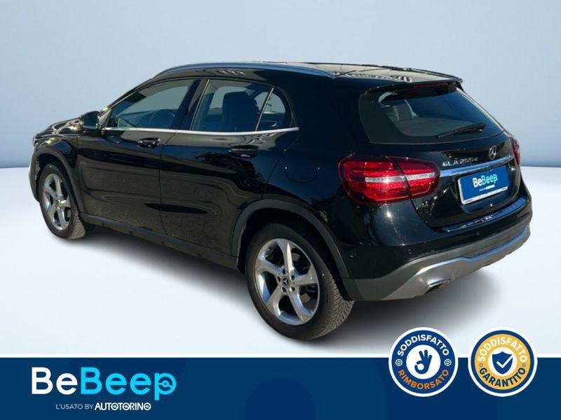 Mercedes-Benz GLA 200 D SPORT AUTO