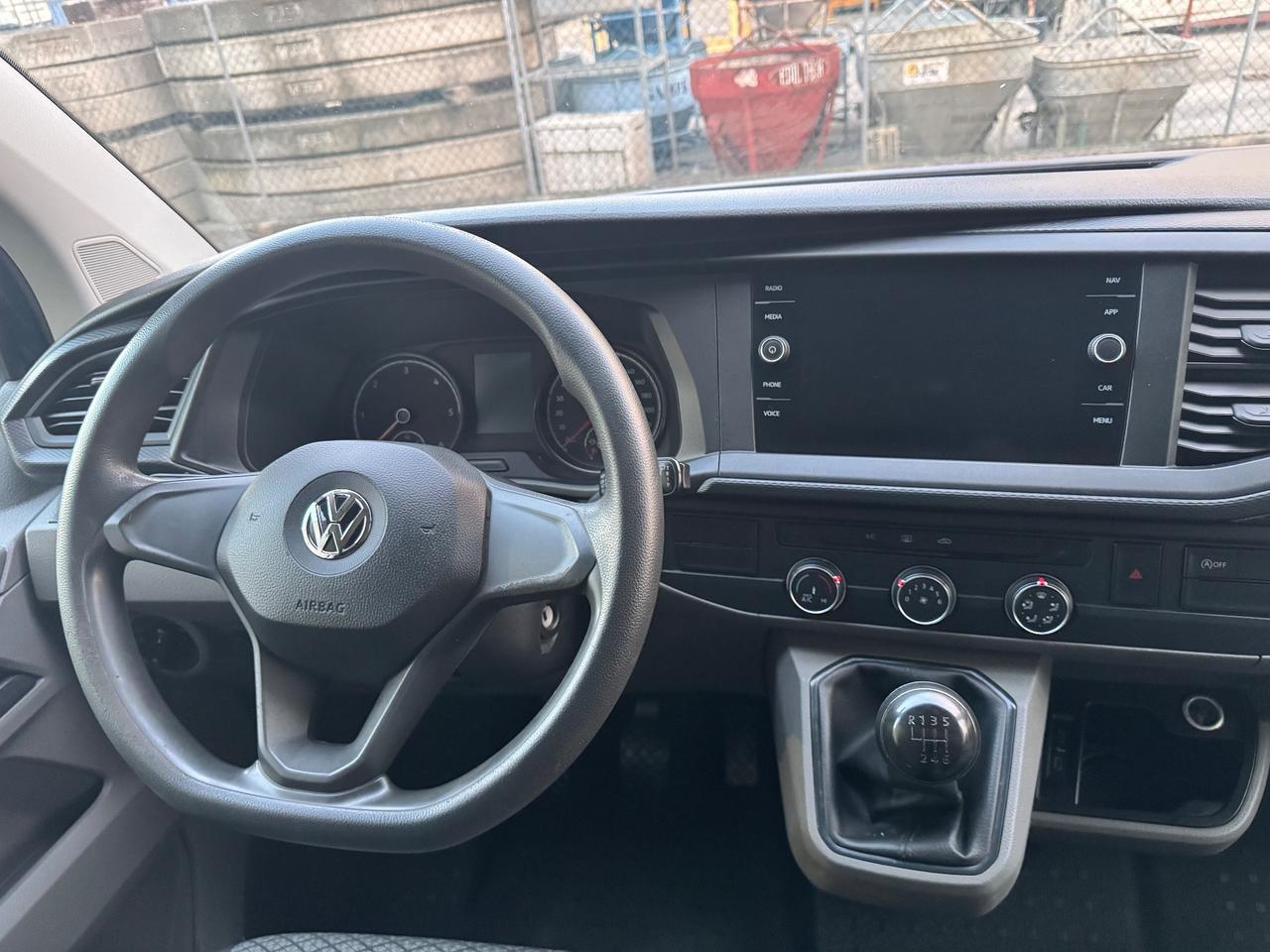 Volkswagen Caravelle 2.0 TDI 150CV 9 POSTI