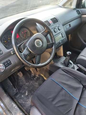 Volkswagen Touran 1.6 fsi