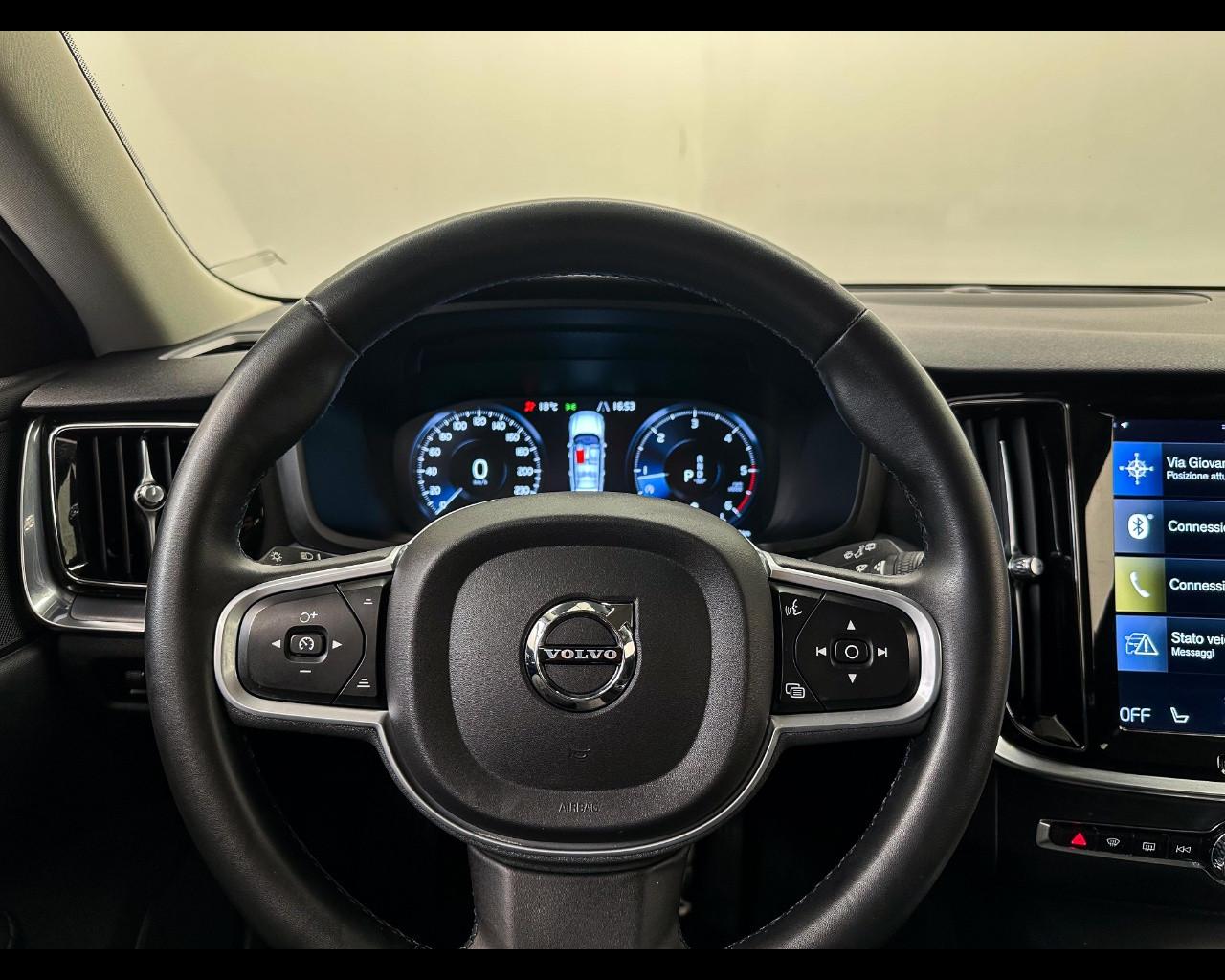VOLVO V60 B4 (d) Geartronic Momentum Business