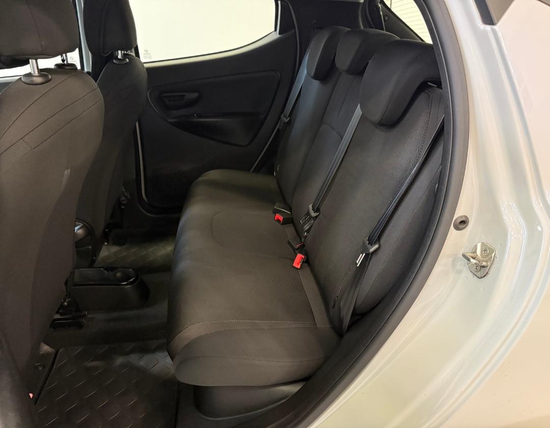 LANCIA Ypsilon 3ª serie - Ypsilon 1.0 FireFly 5 porte S&S Hybrid Ecochic Gold